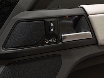 Used Land Rover Defender 110 2024 for sale - 77524854: Photo