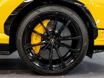 Used Lamborghini Urus 2024 for sale - 79145178: Photo