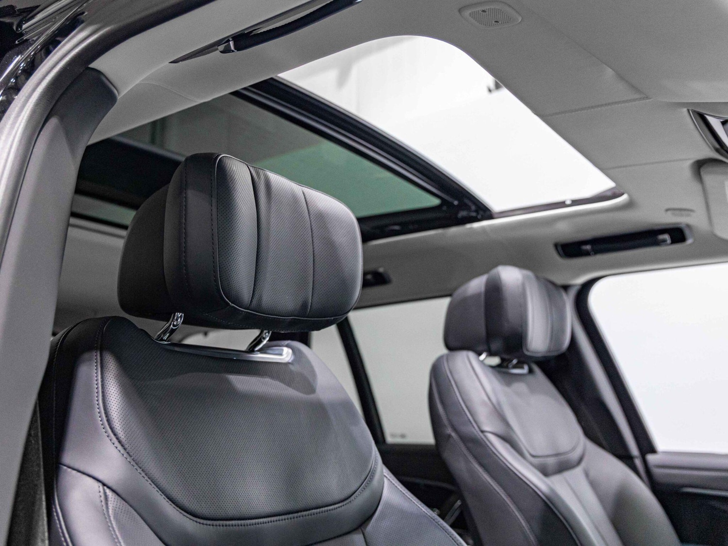 Used Land Rover Range Rover for sale - 76689720: Photo 2