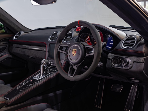 Used Porsche 718 Cayman 2021 for sale - 76159248: Photo 19