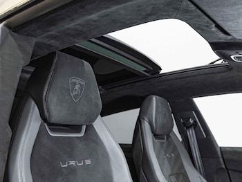 Used Lamborghini Urus 2024 for sale - 78428972: Photo