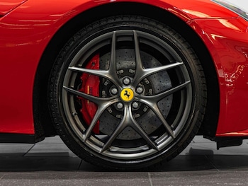 Used Ferrari F12 Berlinetta 2015 for sale - 76742593: Photo