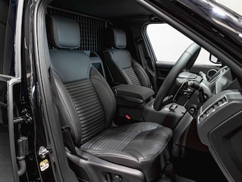 Used Land Rover Discovery 2025 for sale - 79158940: Photo