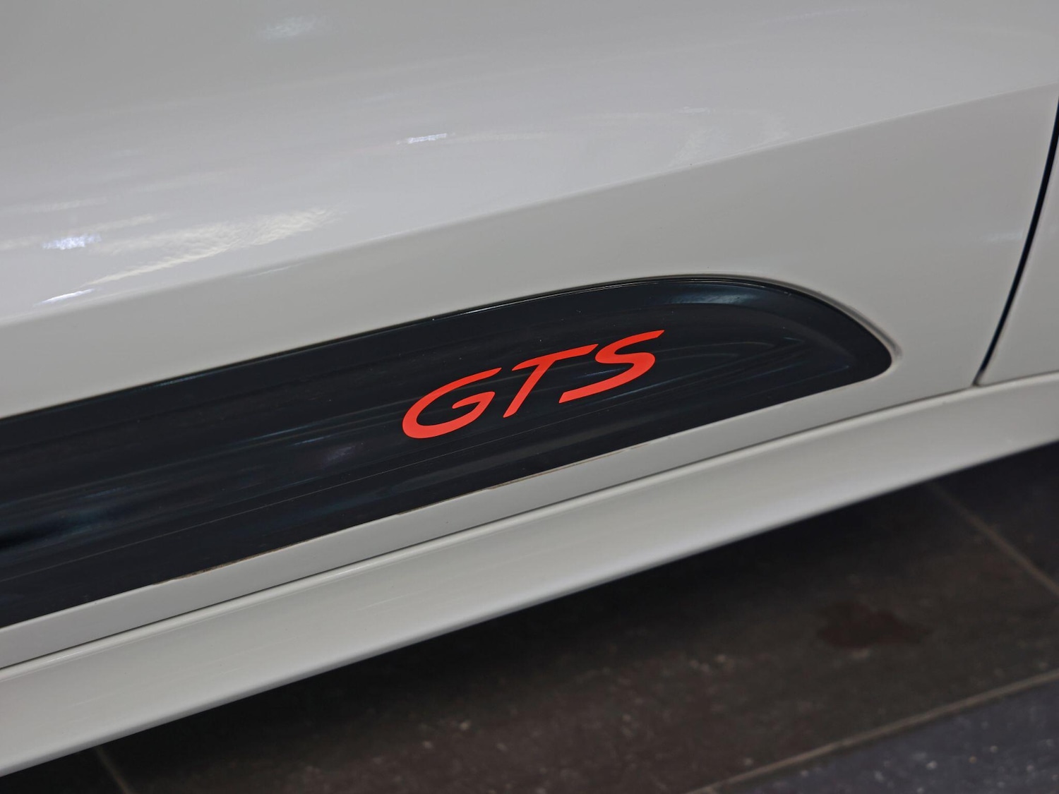 Used Porsche Macan 2023 for sale - 76360264: Photo 15