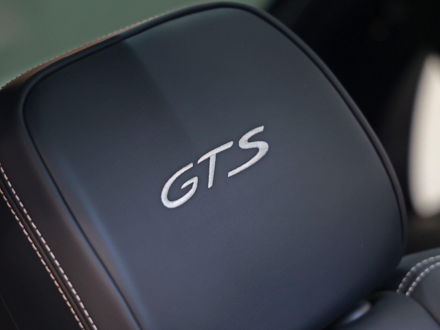 Used Porsche Macan 2023 for sale - 76360264: Photo 20