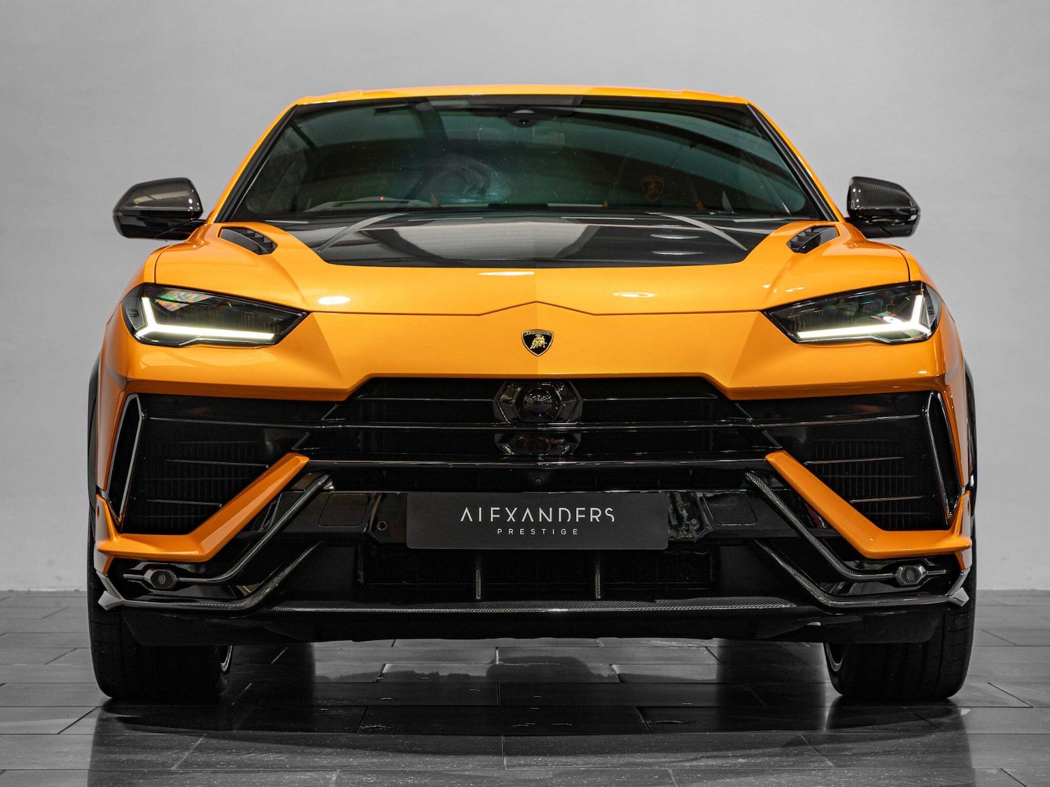 Used Lamborghini Urus 2023 for sale - 76122523: Photo 10