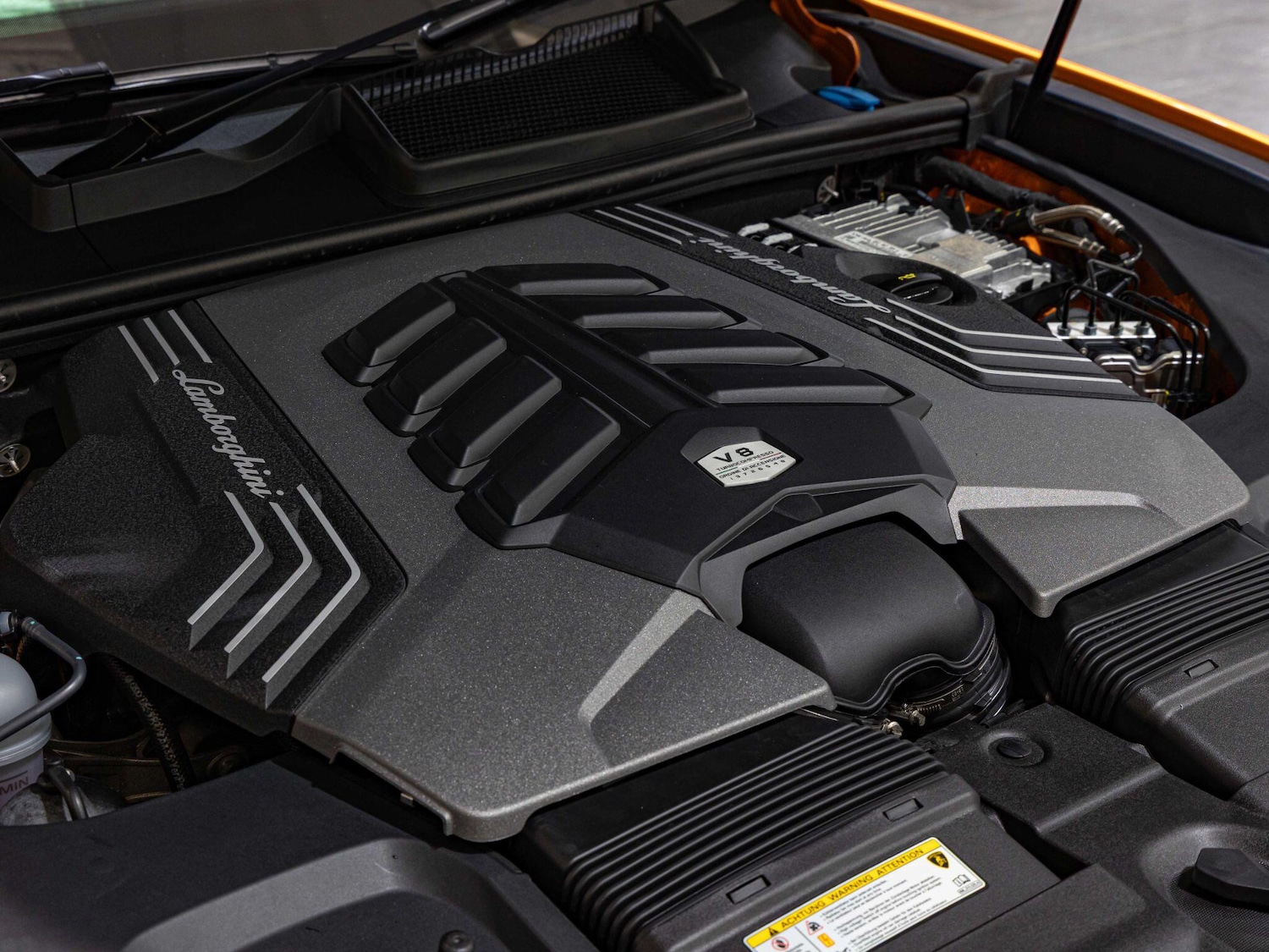 Used Lamborghini Urus 2023 for sale - 76122523: Photo 21