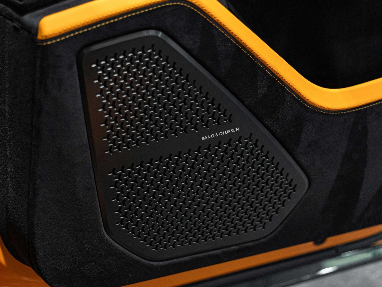 Used Lamborghini Urus 2023 for sale - 76122523: Photo 34