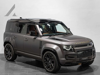 Used Land Rover Defender 2025 for sale - 76700806: Photo