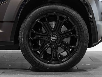 Used Land Rover Defender 110 2025 for sale - 76700806: Photo