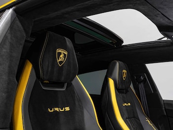 Used Lamborghini Urus 2023 for sale - 76282831: Photo