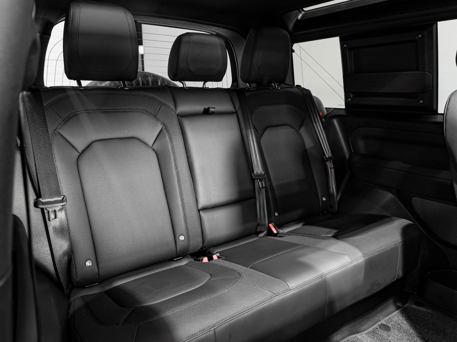 Used Land Rover Defender 2022 for sale - 76771833: Photo 16