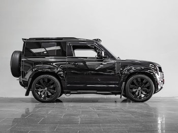 Used Land Rover Defender 2022 for sale - 76771833: Photo