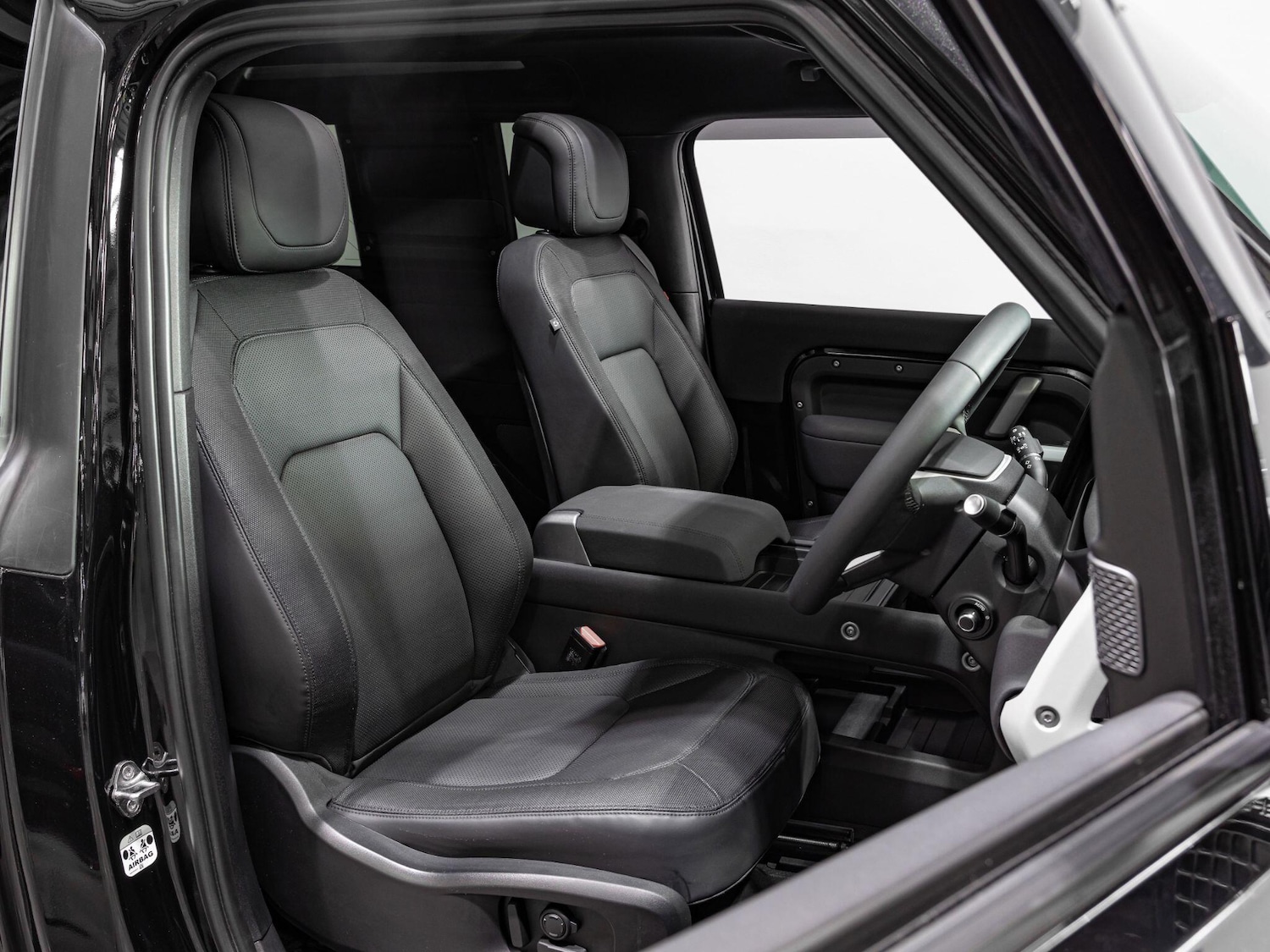 Used Land Rover Defender 2022 for sale - 76771833: Photo 5