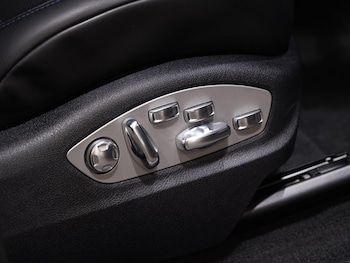 Used Porsche Macan 2022 for sale - 77412190: Photo