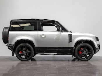 Used Land Rover Defender 90 2023 for sale - 79158744: Photo