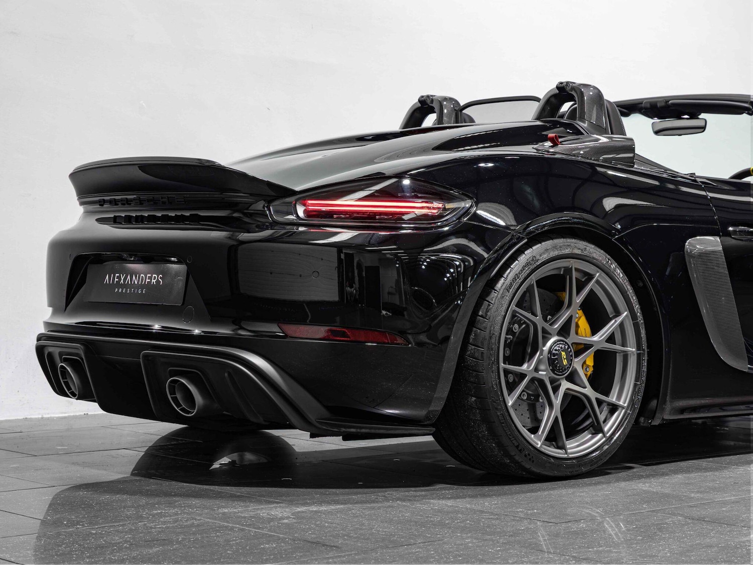Used Porsche 718 Spyder 2024 for sale - 76283327: Photo 31