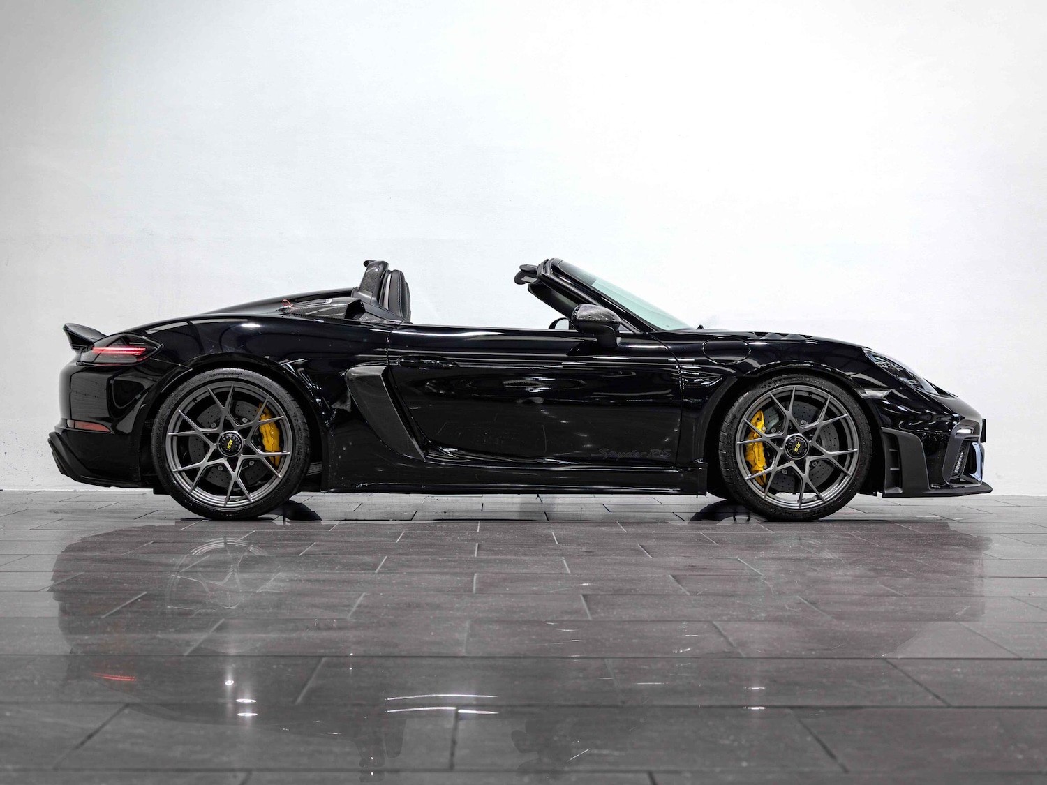 Used Porsche 718 Spyder 2024 for sale - 76283327: Photo 7