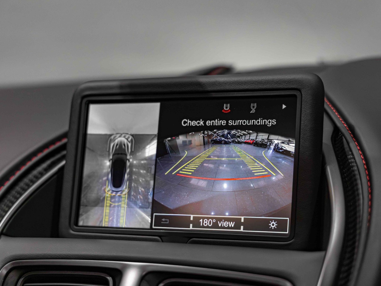 Used Aston Martin DBS 2022 for sale - 76994048: Photo 12