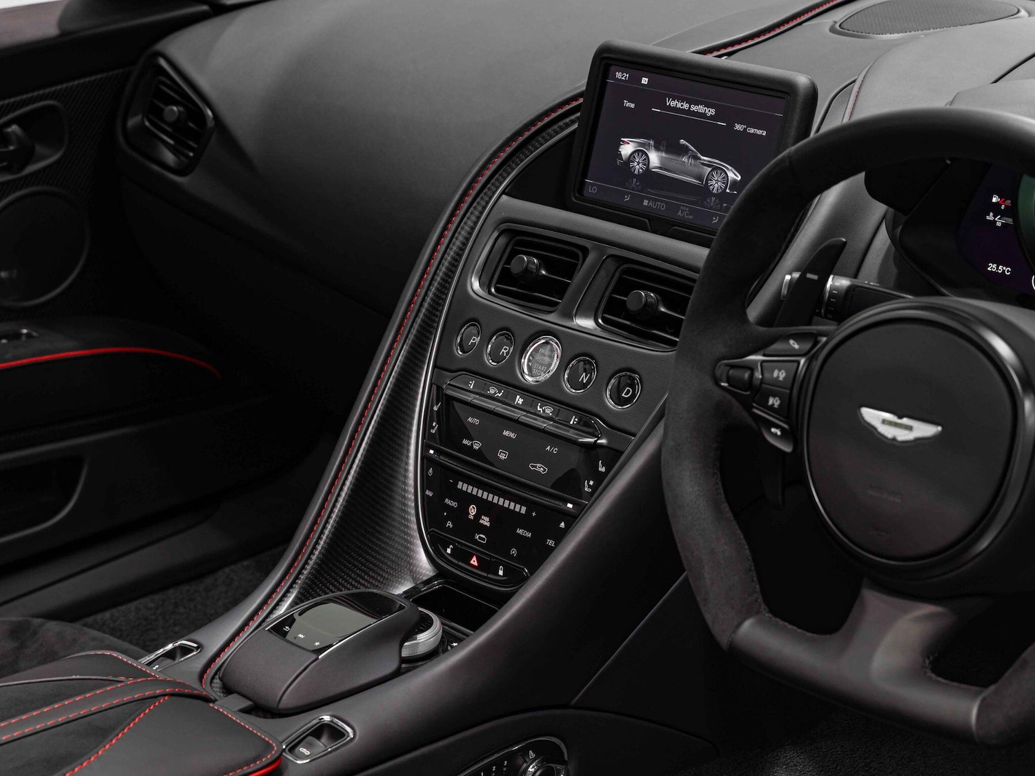 Used Aston Martin DBS 2022 for sale - 76994048: Photo 18