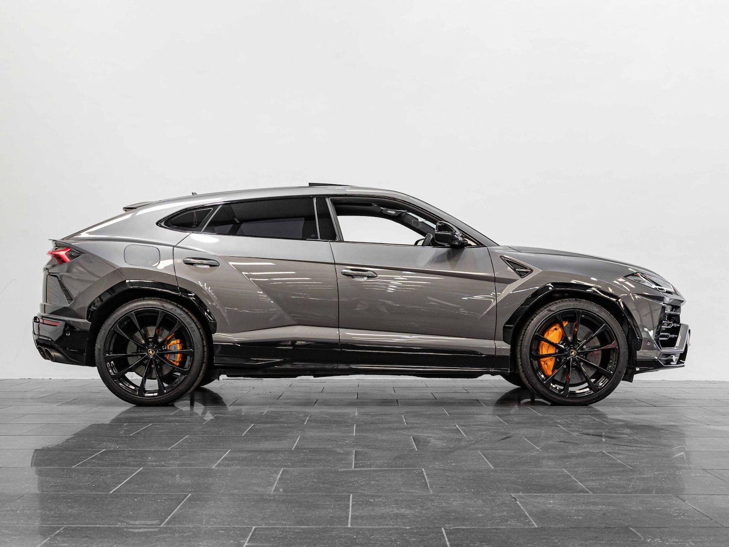 Used Lamborghini Urus 2021 for sale - 76994170: Photo 4