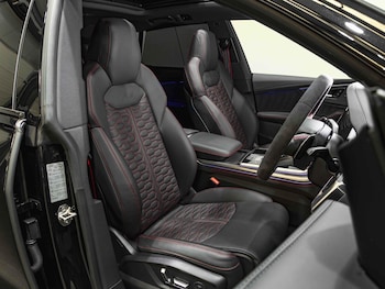 Used Audi RS Q8 2025 for sale - 79452647: Photo