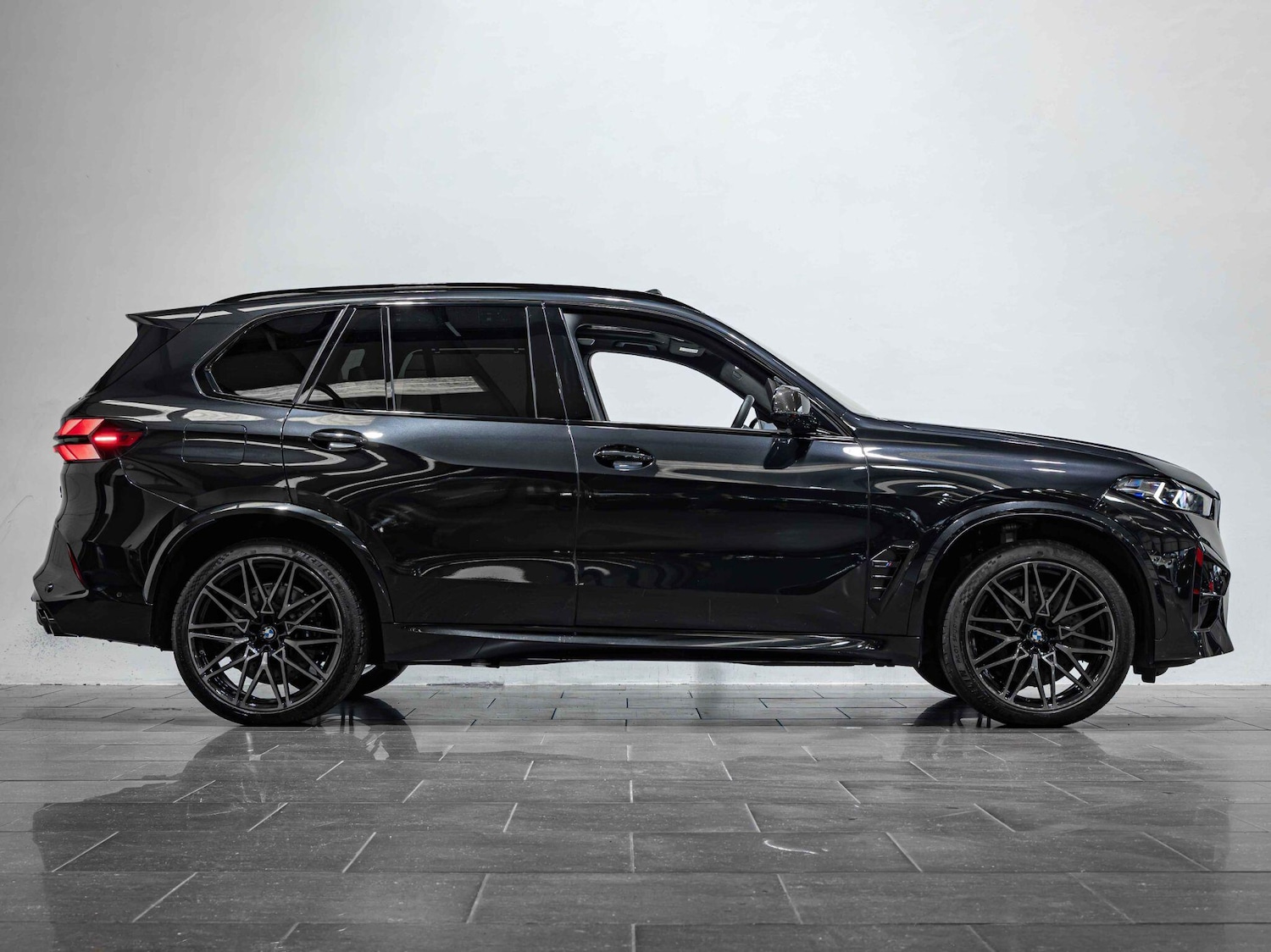 Used BMW X5 M 2024 for sale - 77696328: Photo 7