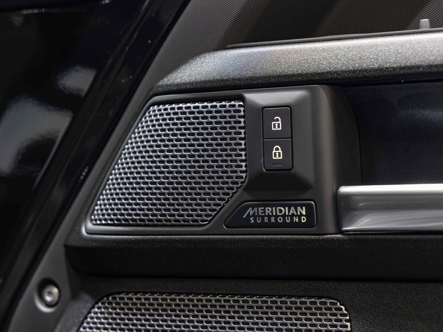 Used Land Rover Defender 110 2024 for sale - 76359962: Photo 4