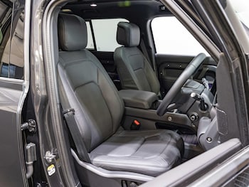 Used Land Rover Defender 110 2025 for sale - 75884037: Photo