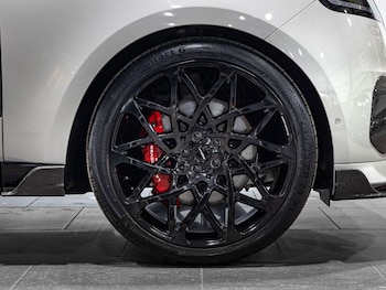 Used Land Rover Range Rover 2024 for sale - 76997249: Photo