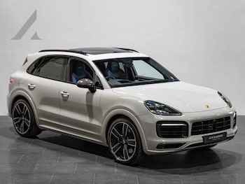 2022 (72) - GTS 5dr Tiptronic S