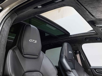 Used Porsche Cayenne 2022 for sale - 77156312: Photo