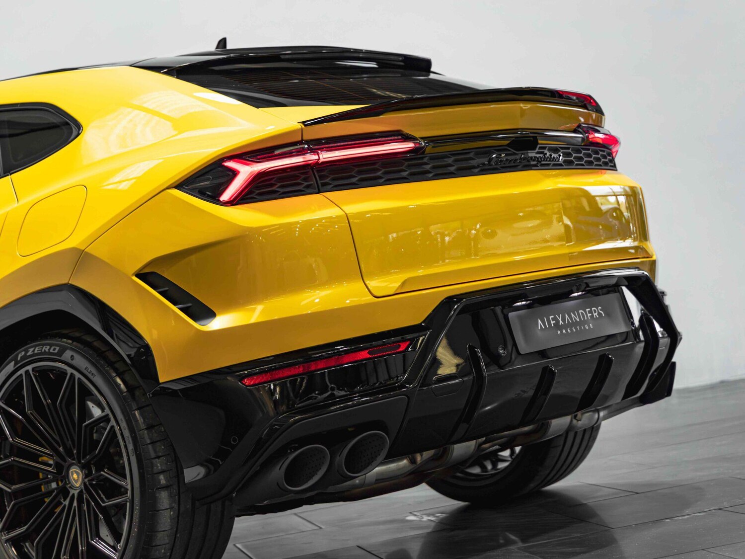 Used Lamborghini Urus 2025 for sale - 78100417: Photo 16