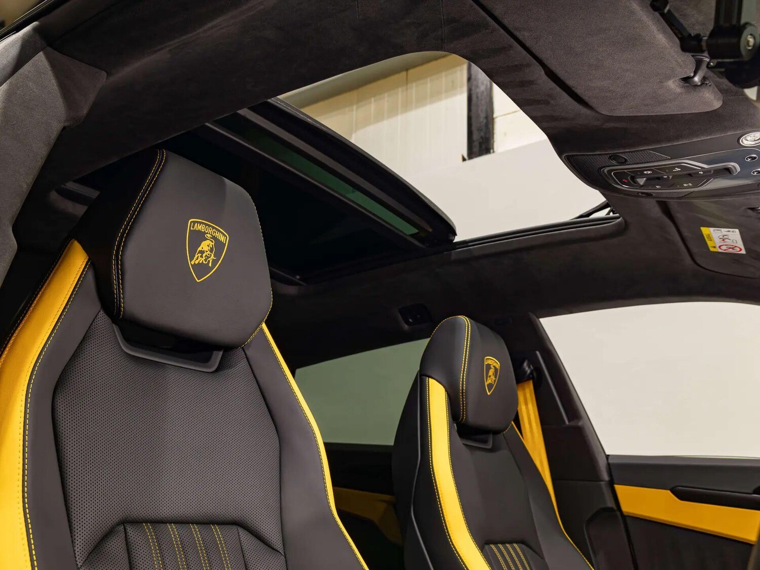 Used Lamborghini Urus 2025 for sale - 78100417: Photo 20