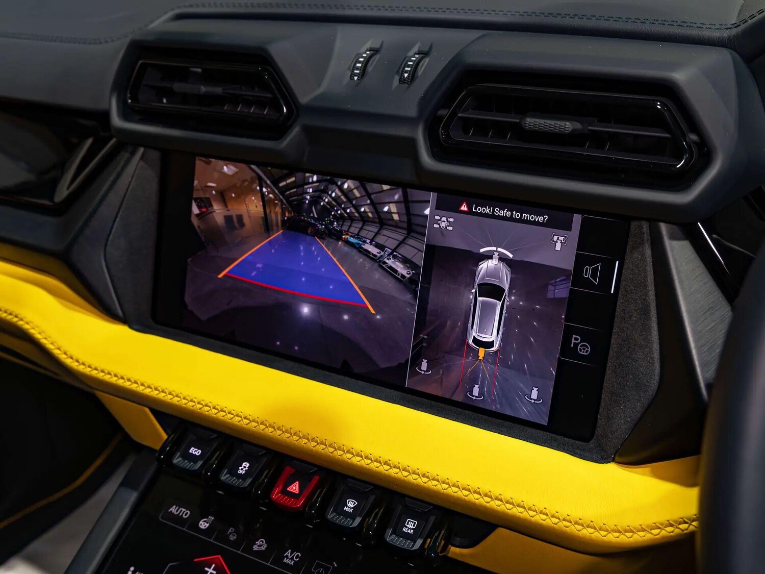 Used Lamborghini Urus 2025 for sale - 78100417: Photo 25