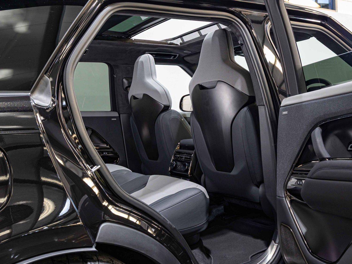 Used Land Rover Range Rover Sport 2024 for sale - 76360976: Photo 33