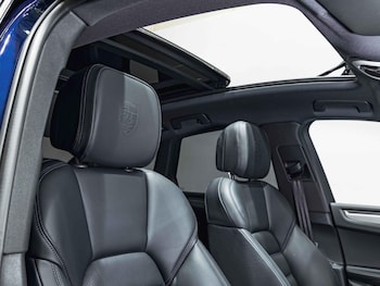 Used Porsche Macan 2023 for sale - 78259986: Photo