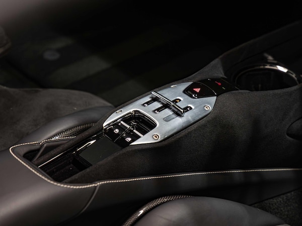 Used Ferrari SF90 Stradale 2020 for sale - 76158446: Photo 16