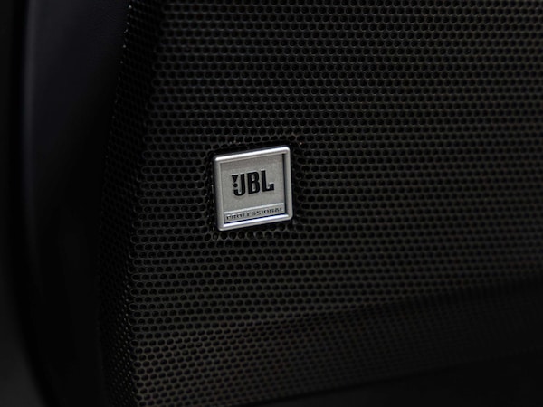Used Ferrari SF90 Stradale 2020 for sale - 76158446: Photo 18