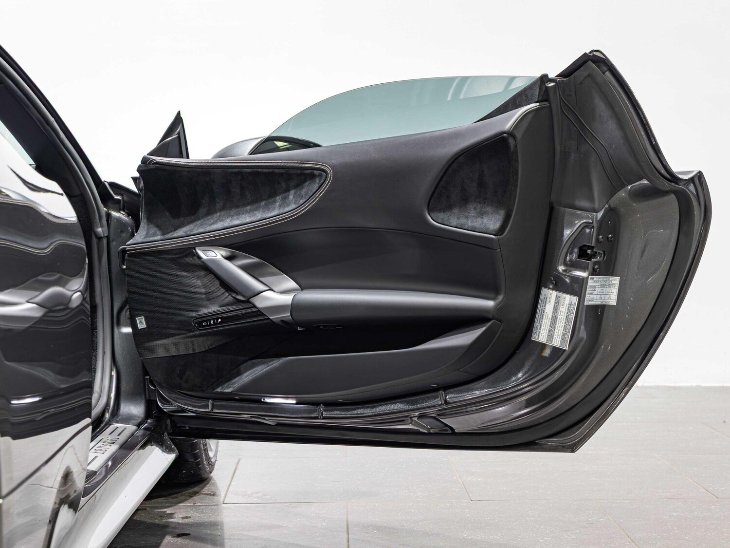 Used Ferrari SF90 Spider 2020 for sale - 76158446: Photo 19