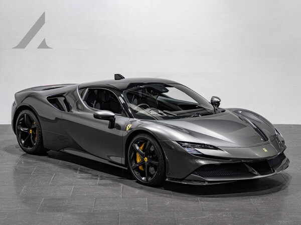 Used Ferrari SF90 Stradale 2020 for sale - 76158446: Photo 1