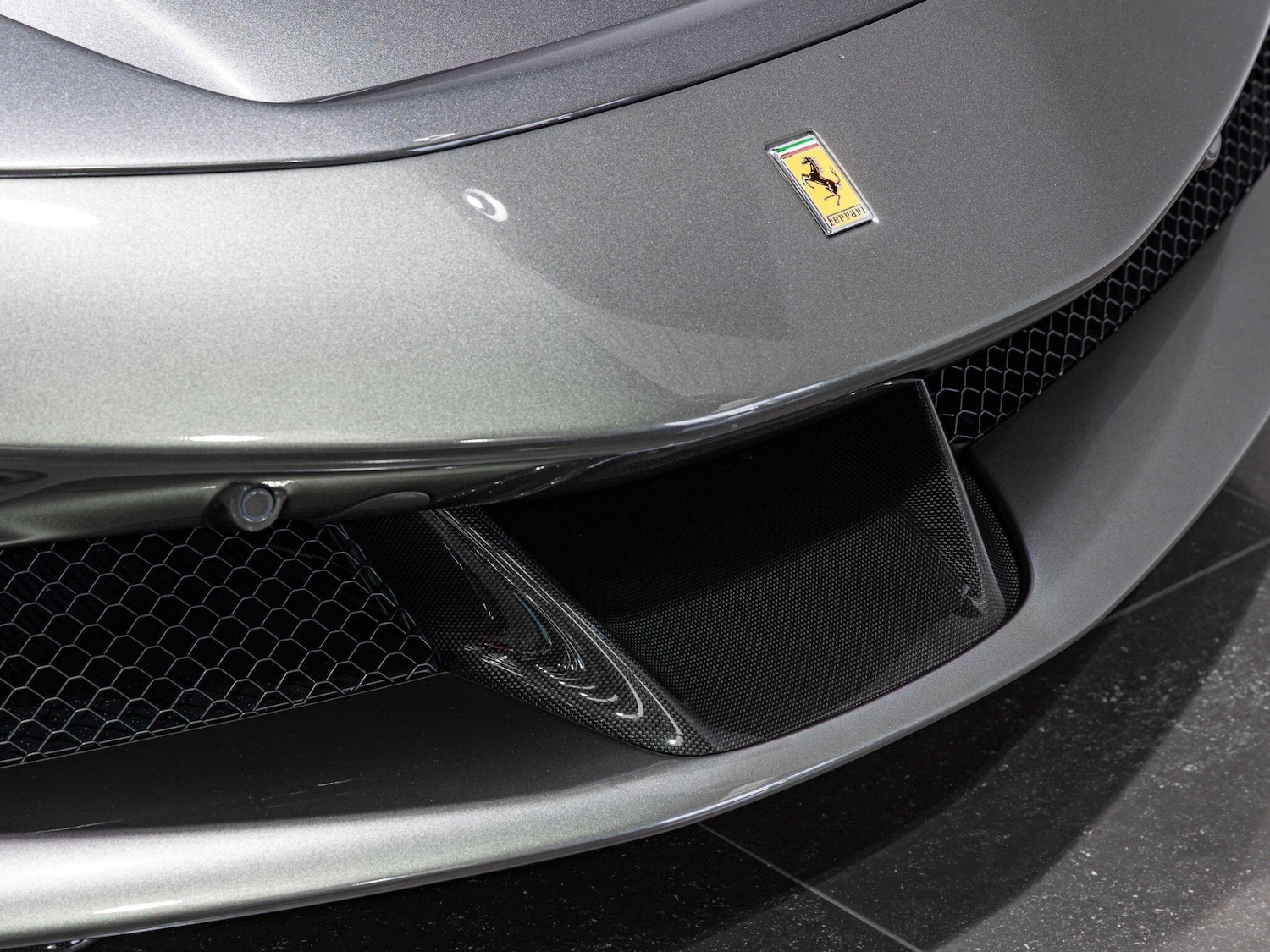 Used Ferrari SF90 Spider 2020 for sale - 76158446: Photo 27