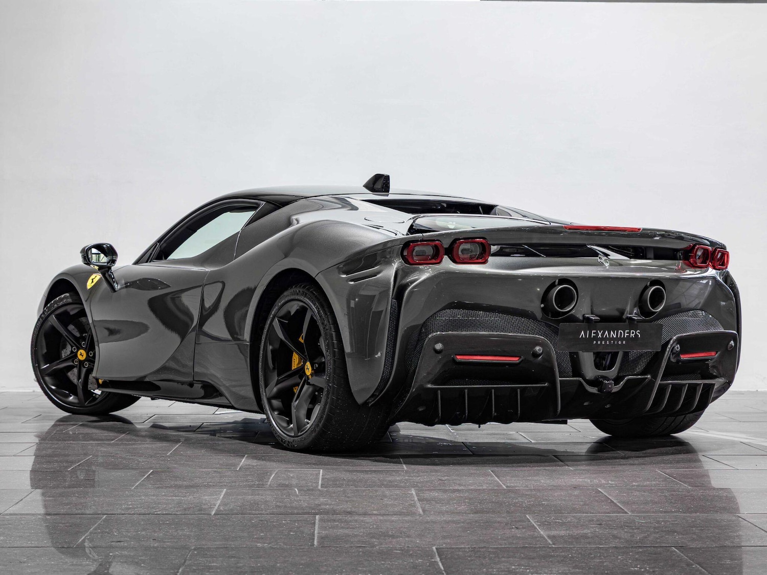 Used Ferrari SF90 Spider 2020 for sale - 76158446: Photo 34