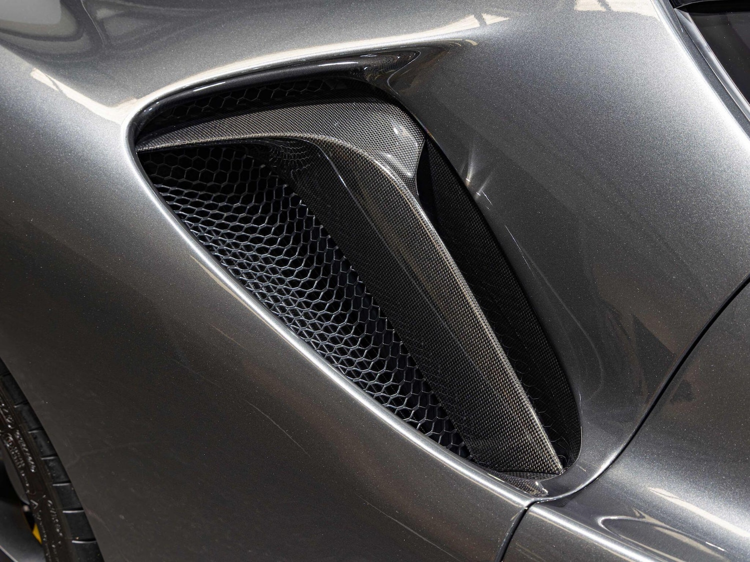 Used Ferrari SF90 Spider 2020 for sale - 76158446: Photo 4