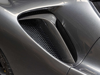 Used Ferrari SF90 Stradale 2020 for sale - 76158446: Photo 4