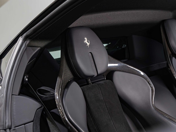 Used Ferrari SF90 Stradale 2020 for sale - 76158446: Photo 9
