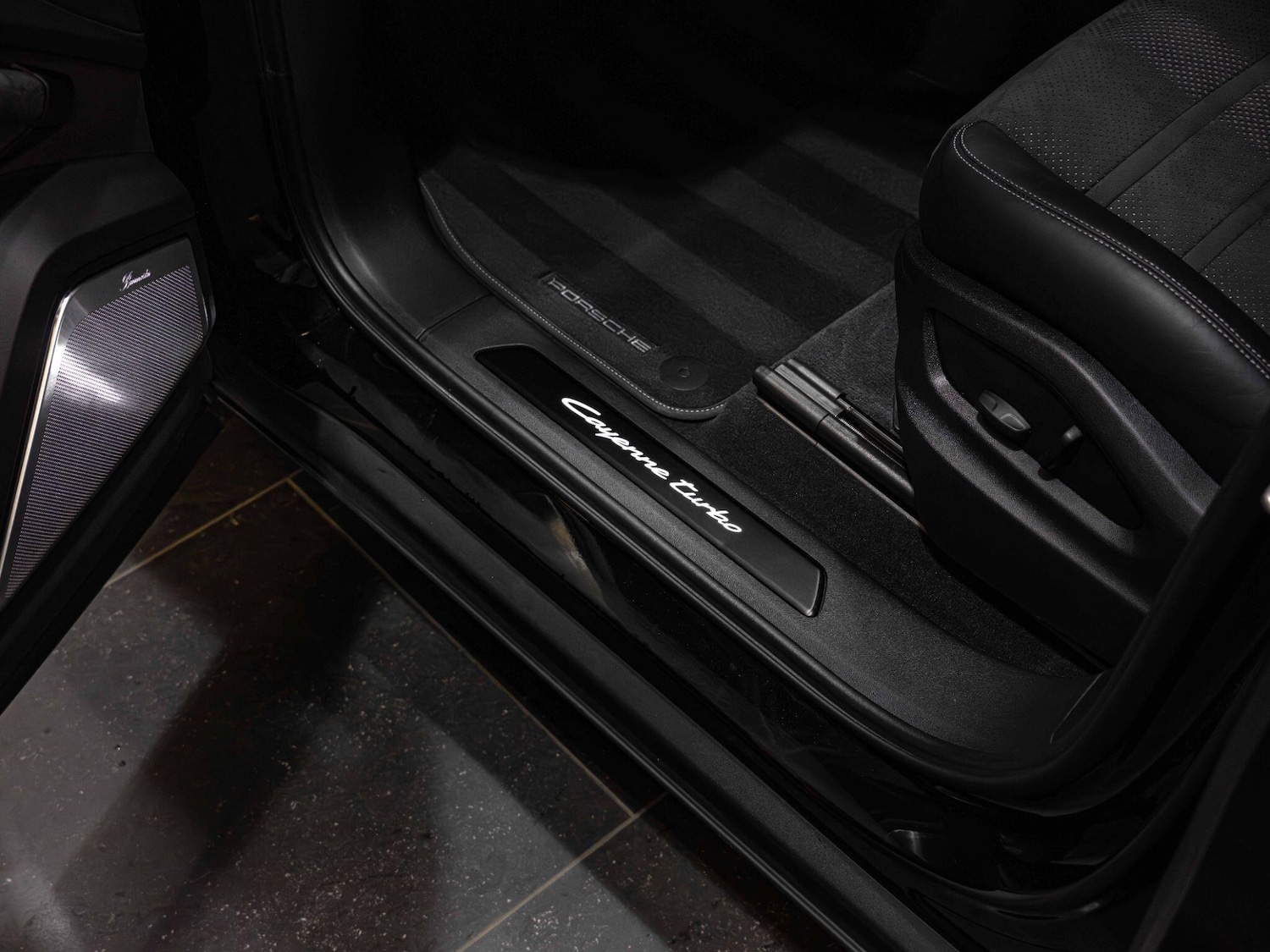 Used Porsche Cayenne for sale - 76996057: Photo 20