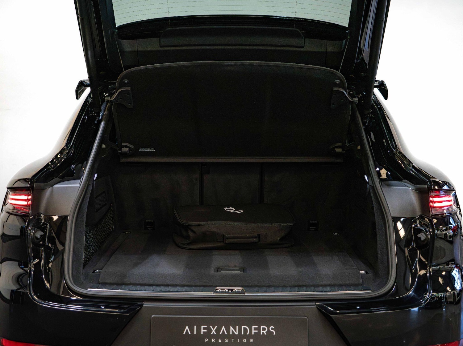 Used Porsche Cayenne for sale - 76996057: Photo 34