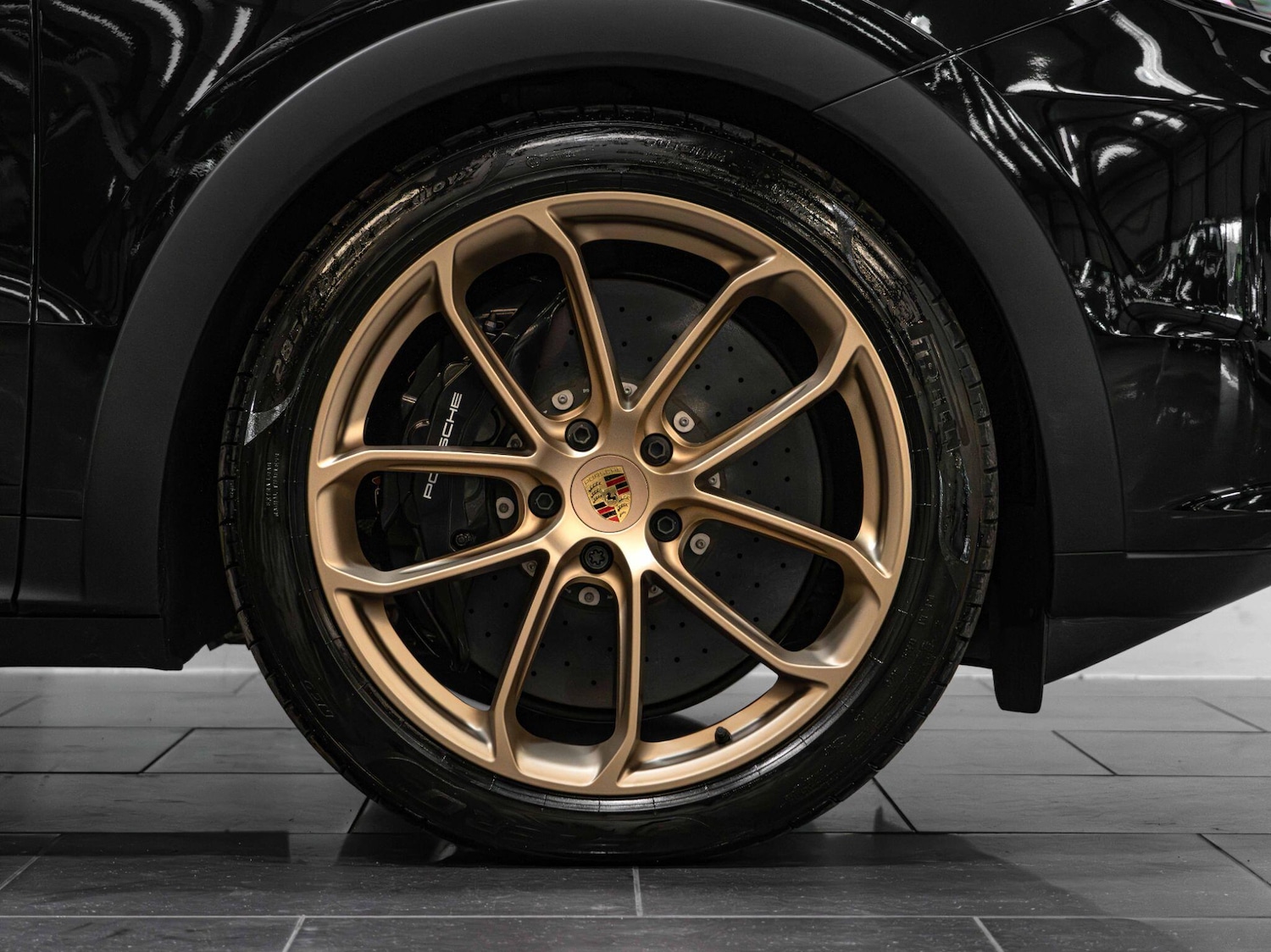 Used Porsche Cayenne for sale - 76996057: Photo 5