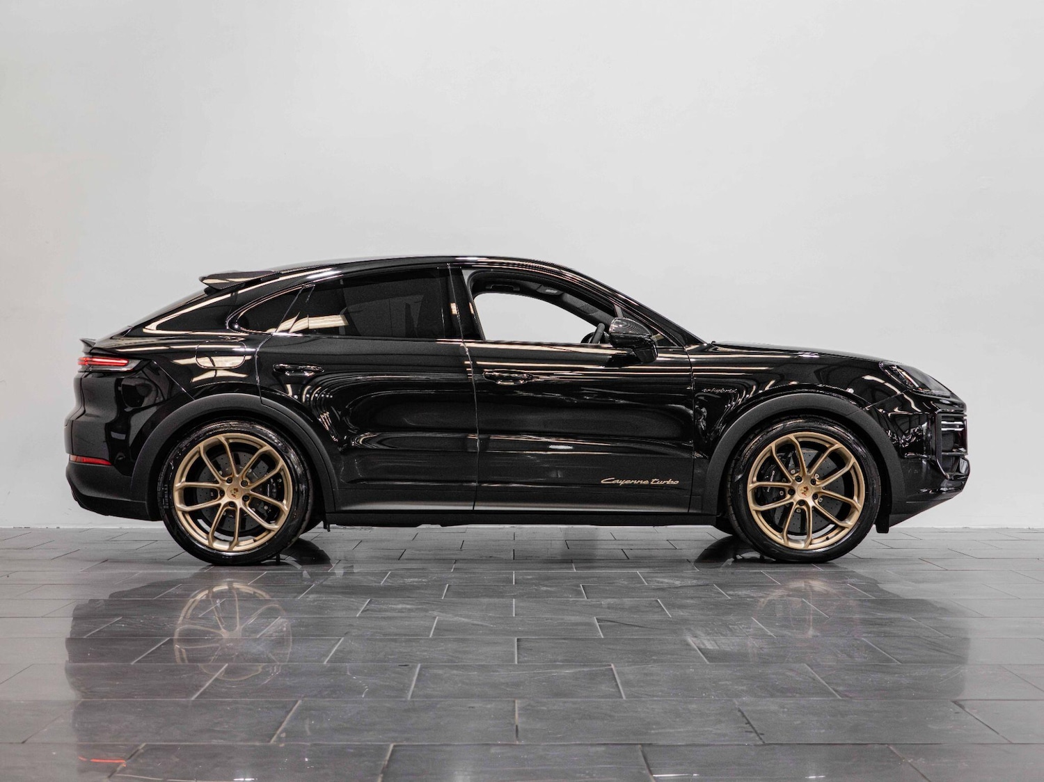 Used Porsche Cayenne for sale - 76996057: Photo 6